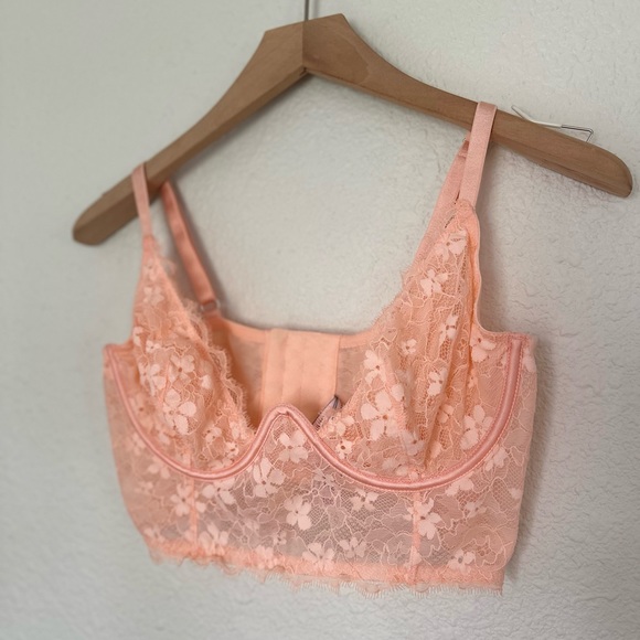 Victoria's Secret Other - Victoria's Secret Dream Angels Unlined Lace Plunge Bra Peach | 34D